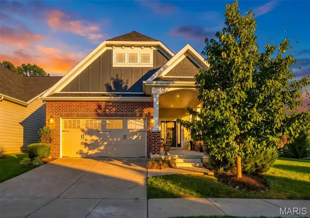 Photo 3 of Single family home for sale at 17064 Fire Glow Dr, Wildwood, MO 63011 | MLS# MIS26066897 | Listing updated on 2026-10-22