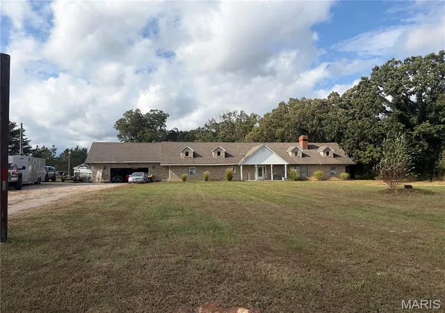 Single family home for sale at 2707 N Service Rd, St Clair, MO 63077 | MLS# MIS26066899