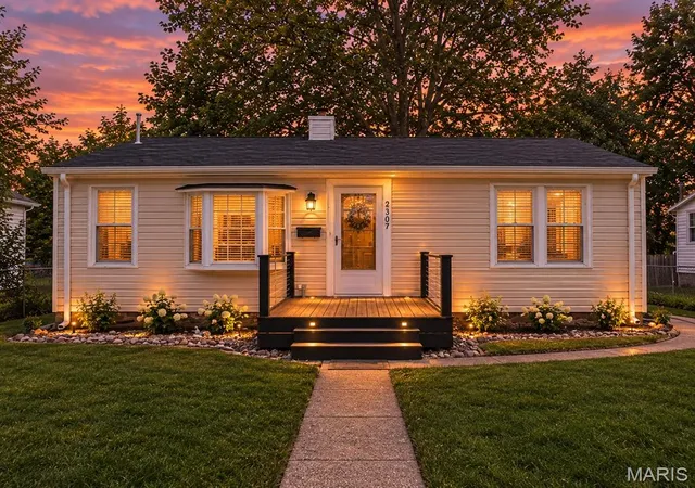 Single family home for sale at 529 Emmons Ave, Saint Charles, MO 63301 | MLS# MIS26066901
