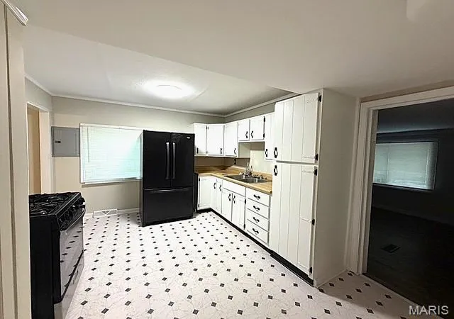 Photo 4 of Single family home for sale at 529 Emmons Ave, Saint Charles, MO 63301 | MLS# MIS26066901 | Listing updated on 2026-10-19