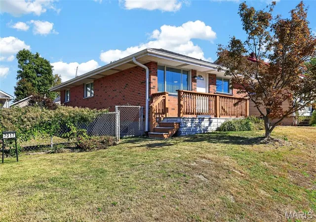 Photo 3 of Single family home for sale at 7011 Lansdowne Ave, Saint Louis, MO 63109 | MLS# MIS26066902 | Listing updated on 2026-10-28