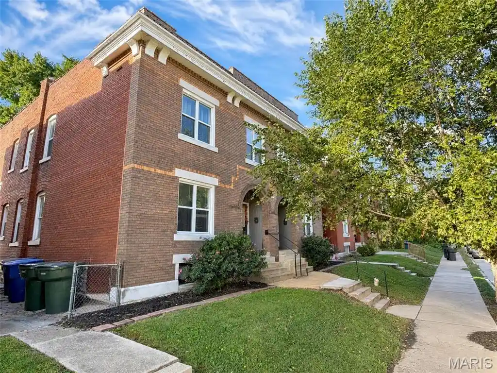 Photo 3 of Multi family home for sale at 3004-3006 Henrietta St, Saint Louis, MO 63104 | MLS# MIS26066911 | Listing updated on 2026-10-24