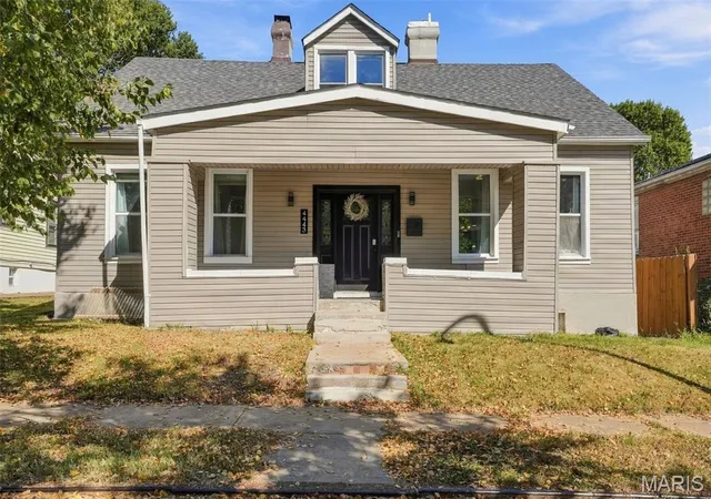 Single family home for sale at 4443 Itaska St, Saint Louis, MO 63116 | MLS# MIS26066915