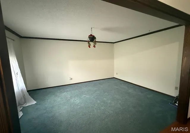 Photo 3 of Single family home for sale at 1030 Timberwood Trails Dr, Florissant, MO 63031 | MLS# MIS26066917 | Listing updated on 2026-10-17