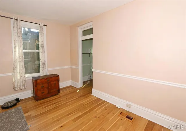 Photo 2 of Single family home for sale at 5512 Columbia Ave, Saint Louis, MO 63139 | MLS# MIS26066920 | Listing updated on 2026-10-21