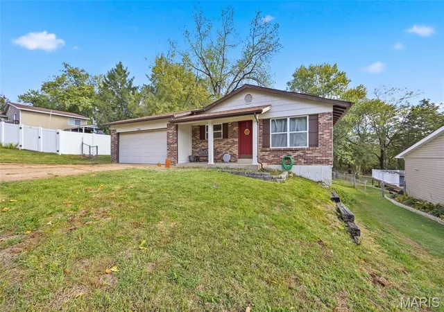 Photo 1 of Single family home for sale at 7200 Burgess Dr, Barnhart, MO 63012 | MLS# MIS26066929 | Listing updated on 2026-10-27