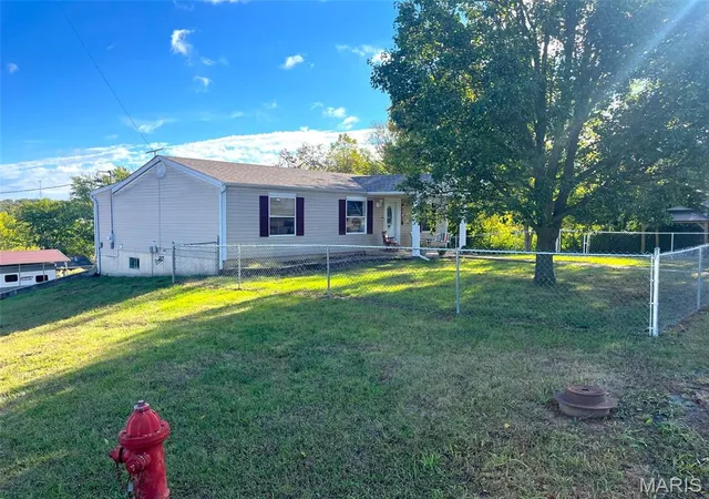 Photo 1 of Single family home for sale at 307 Clara Ave, Potosi, MO 63664 | MLS# MIS26066962 | Listing updated on 2026-10-19