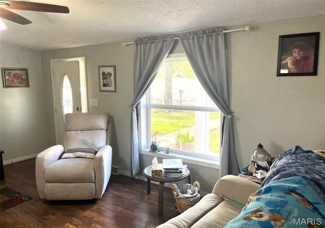 Photo 4 of Single family home for sale at 307 Clara Ave, Potosi, MO 63664 | MLS# MIS26066962 | Listing updated on 2026-10-19