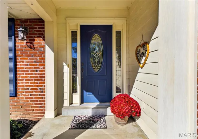 Photo 2 of Single family home for sale at 2057 Setters Hl Ct, Chesterfield, MO 63017 | MLS# MIS26066965 | Listing updated on 2026-10-27
