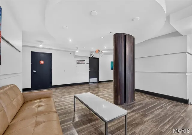 Photo 2 of Condo for sale at 210 North 17th St #805, Saint Louis, MO 63103 | MLS# MIS26066967 | Listing updated on 2026-10-21
