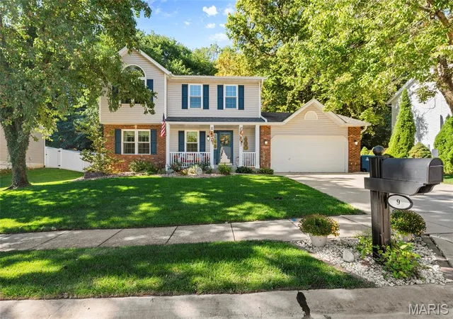 Single family home for sale at 9 Davis Woods, Collinsville, IL 62234 | MLS# MIS26066976