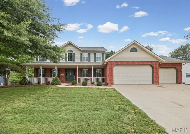 Photo 1 of Single family home for sale at 308 Macon Ct, O Fallon, IL 62269 | MLS# MIS26066982 | Listing updated on 2026-10-26