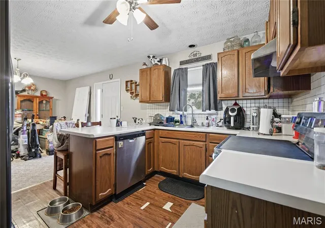 Photo 4 of Single family home for sale at 31 Christine Dr, Belleville, IL 62221 | MLS# MIS26066986 | Listing updated on 2026-10-22