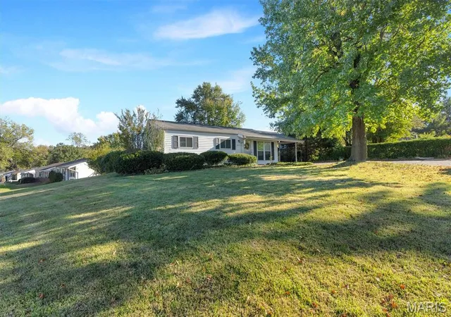 Photo 2 of Single family home for sale at 600 Hill Dr, Eureka, MO 63025 | MLS# MIS26066993 | Listing updated on 2026-10-22