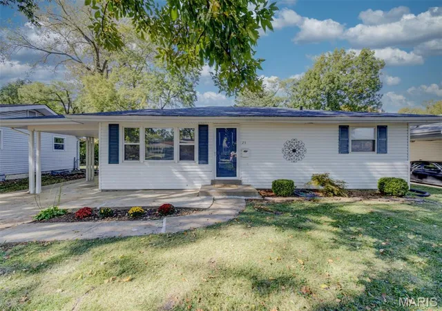Single family home for sale at 23 Manor Dr, Florissant, MO 63031 | MLS# MIS26067002