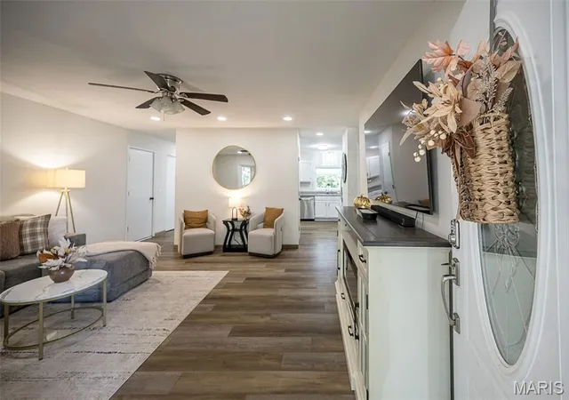 Photo 3 of Single family home for sale at 3049 Arrowhead Point Dr, Saint Louis, MO 63129 | MLS# MIS26067003 | Listing updated on 2026-10-22