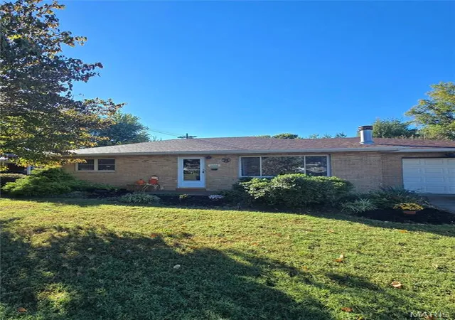 Photo 2 of Single family home for sale at 2288 Gary Ave, Granite City, IL 62040 | MLS# MIS26067011 | Listing updated on 2026-10-21