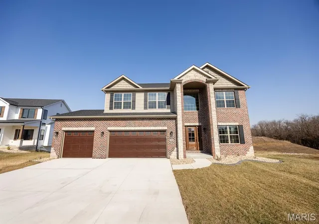 Photo 2 of Single family home for sale at 708 Creekwood Ct, O Fallon, IL 62269 | MLS# MIS26067017 | Listing updated on 2026-10-18
