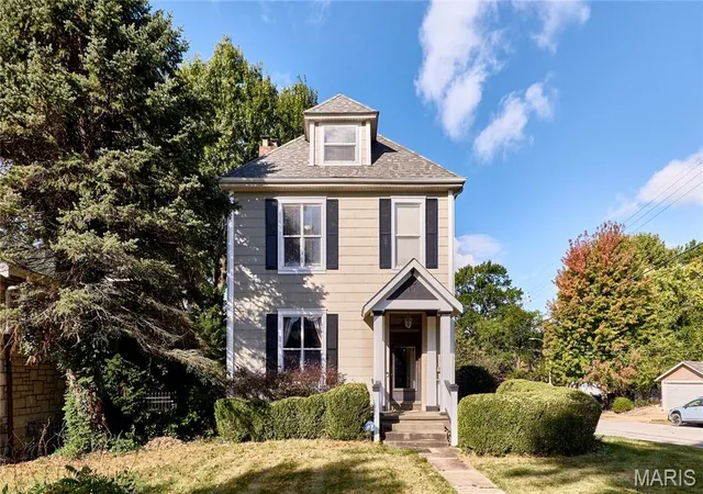 Photo 1 of Single family home for sale at 1501 Mccausland Ave, Saint Louis, MO 63117 | MLS# MIS26067020 | Listing updated on 2026-10-22