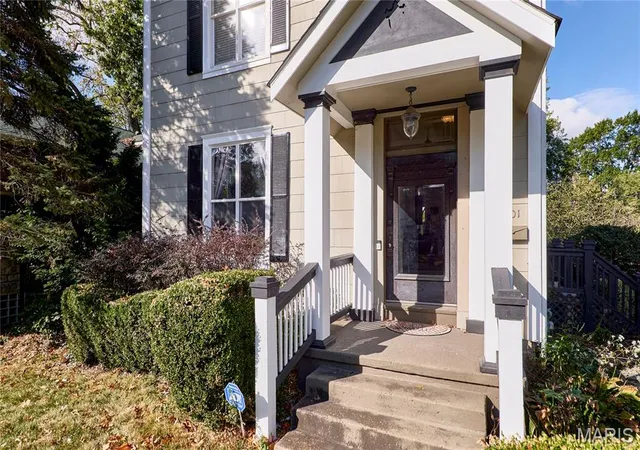 Photo 2 of Single family home for sale at 1501 Mccausland Ave, Saint Louis, MO 63117 | MLS# MIS26067020 | Listing updated on 2026-10-22