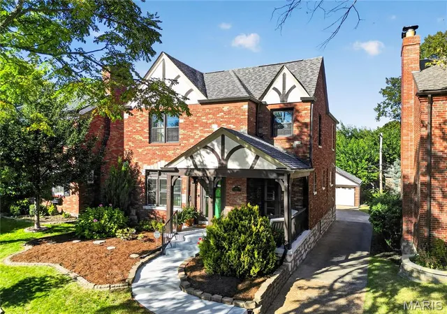 Photo 2 of Single family home for sale at 7821 Cornell Ave, Saint Louis, MO 63130 | MLS# MIS26067022 | Listing updated on 2026-10-22