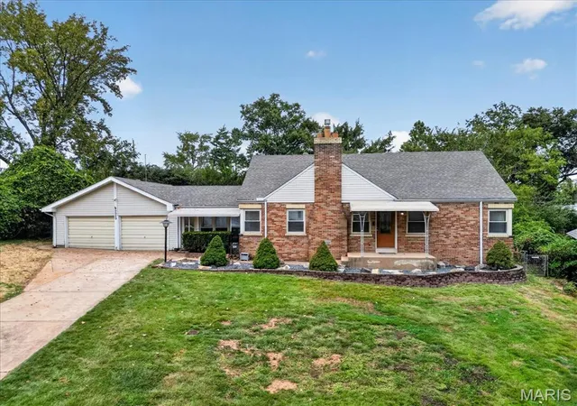 Photo 1 of Single family home for sale at 9929 Berwick Dr, Saint Louis, MO 63123 | MLS# MIS26067024 | Listing updated on 2026-10-21
