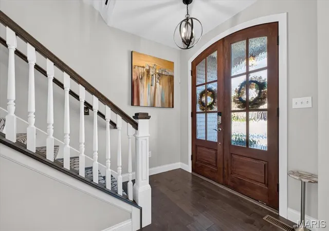 Photo 3 of Single family home for sale at 10446 Anzeiger Ave, Saint Louis, MO 63131 | MLS# MIS26067030 | Listing updated on 2026-10-24