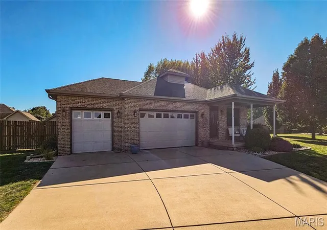 Photo 3 of Single family home for sale at 6712 Becker Dr, Virden, IL 62690 | MLS# MIS26067031 | Listing updated on 2026-10-23