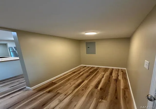 Photo 4 of Single family home for sale at 811 Mckinley Ave, Moberly, MO 65270 | MLS# MIS26067035 | Listing updated on 2026-10-20