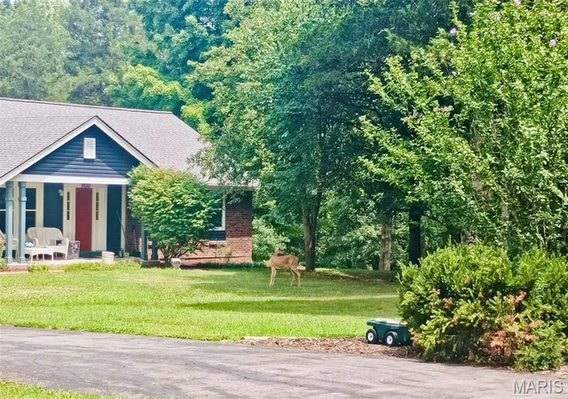 Photo 2 of Single family home for sale at 383 Big Cedar Dr, Foristell, MO 63348 | MLS# MIS26067039 | Listing updated on 2026-10-28