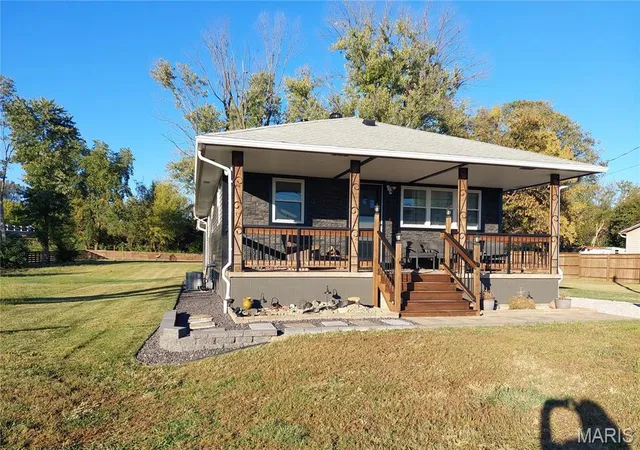 Photo 2 of Single family home for sale at 2521 North St, Granite City, IL 62040 | MLS# MIS26067043 | Listing updated on 2026-10-23