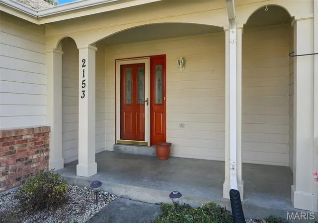 Photo 2 of Single family home for sale at 2153 Autumn Wood Dr, Saint Charles, MO 63303 | MLS# MIS26067047 | Listing updated on 2026-10-26