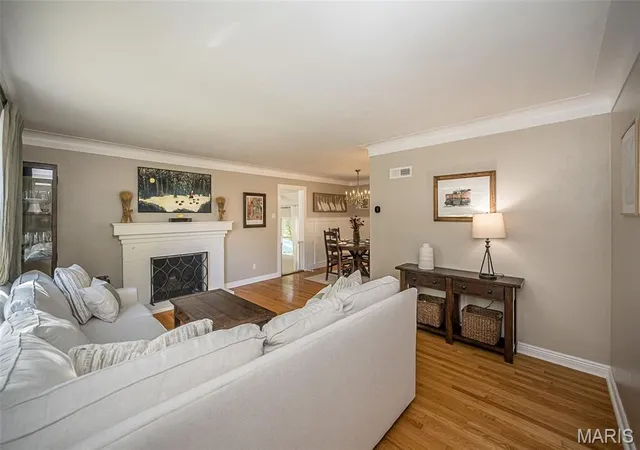 Photo 4 of Single family home for sale at 3 Wilshire Ter, Saint Louis, MO 63119 | MLS# MIS26067048 | Listing updated on 2026-10-22