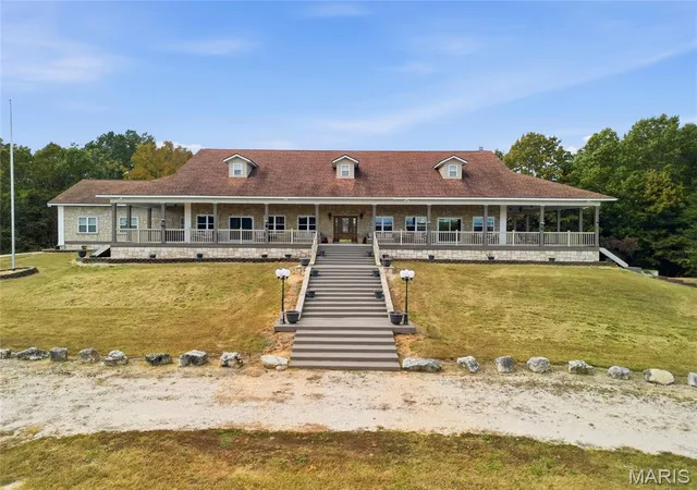 Photo 1 of Mansion for sale at 19816 East Hwy 32, Salem, MO 65560 | MLS# MIS26067049 | Listing updated on 2026-10-20
