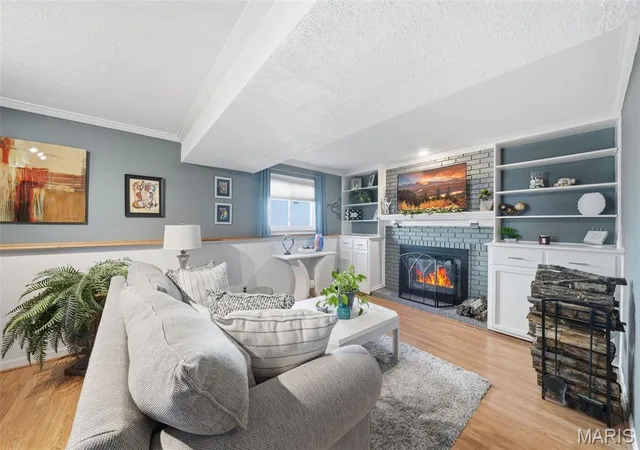 Photo 4 of Single family home for sale at 1056 Driftwood Trails Dr, Florissant, MO 63031 | MLS# MIS26067058 | Listing updated on 2026-10-21