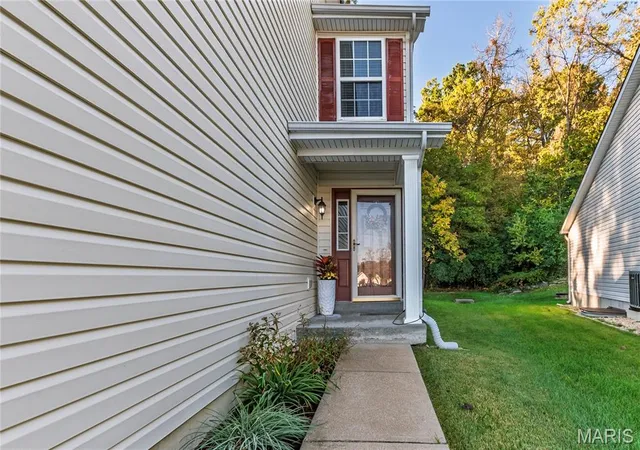Photo 2 of Single family home for sale at 887 Caleb Xing, Fenton, MO 63026 | MLS# MIS26067064 | Listing updated on 2026-10-21