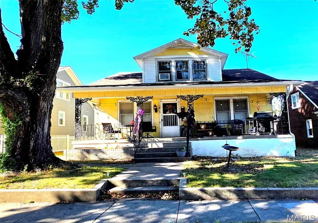 Photo 2 of Single family home for sale at 1815 Swanwick St, Chester, IL 62233 | MLS# MIS26067070 | Listing updated on 2026-10-23