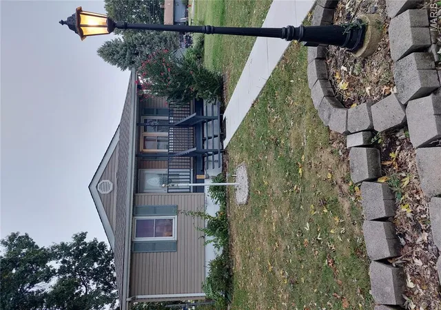 Photo 1 of Single family home for sale at 105 S Olive St, Hartford, IL 62048 | MLS# MIS26067076 | Listing updated on 2026-10-22