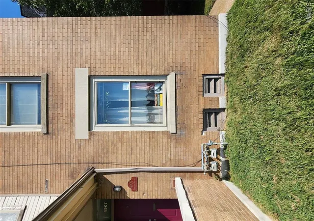 Photo 3 of Multi family home for sale at 4907 Fountain Ave, Saint Louis, MO 63113 | MLS# MIS26067092 | Listing updated on 2026-10-19