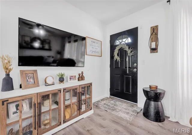 Photo 4 of Single family home for sale at 236 S Riebeling St, Columbia, IL 62236 | MLS# MIS26067095 | Listing updated on 2026-10-21