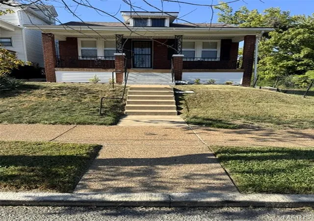 Photo 1 of Single family home for sale at 5379 Arlington Ave, Saint Louis, MO 63120 | MLS# MIS26067097 | Listing updated on 2026-10-19