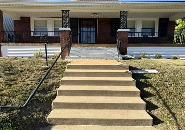 Photo 2 of Single family home for sale at 5379 Arlington Ave, Saint Louis, MO 63120 | MLS# MIS26067097 | Listing updated on 2026-10-19
