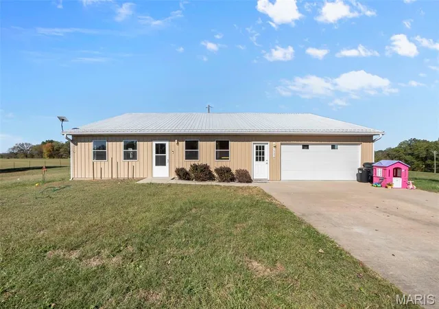 Single family home for sale at 1023 County Rd 349, Jackson, MO 63755 | MLS# MIS26067099