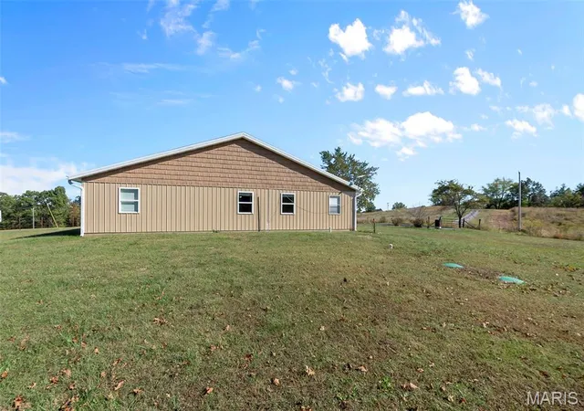 Photo 4 of Single family home for sale at 1023 County Rd 349, Jackson, MO 63755 | MLS# MIS26067099 | Listing updated on 2026-10-21