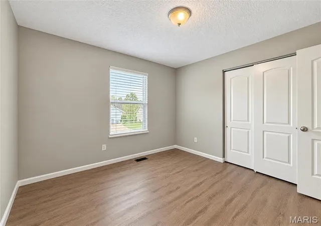 Photo 3 of Single family home for sale at 2009 Rosedale Ct, Arnold, MO 63010 | MLS# MIS26067103 | Listing updated on 2026-10-21