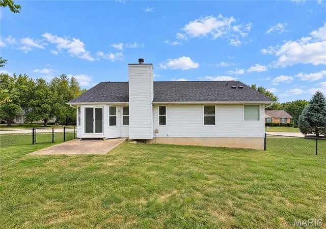 Photo 4 of Single family home for sale at 2009 Rosedale Ct, Arnold, MO 63010 | MLS# MIS26067103 | Listing updated on 2026-10-21