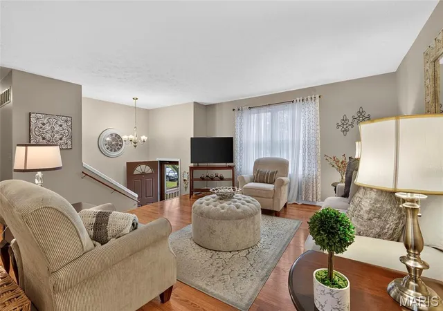 Photo 4 of Single family home for sale at 30 Wexford Green, Maryville, IL 62062 | MLS# MIS26067108 | Listing updated on 2026-10-26