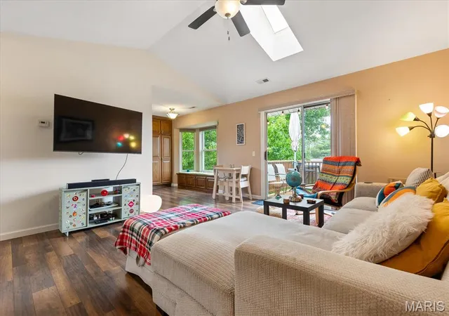 Listing Photo 4 - Condo for sale in building located at 539 Starwood Dr, Saint Peters, MO 63376 - Unit #539