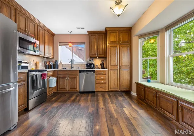Listing Photo 5 - Condo for sale in building located at 539 Starwood Dr, Saint Peters, MO 63376 - Unit #539