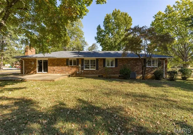 Photo 2 of Single family home for sale at 507 Sequoia St, Farmington, MO 63640 | MLS# MIS26067121 | Listing updated on 2026-10-21
